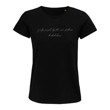Lade das Bild in den Galerie-Viewer, Size of Bookshelf - T-Shirt